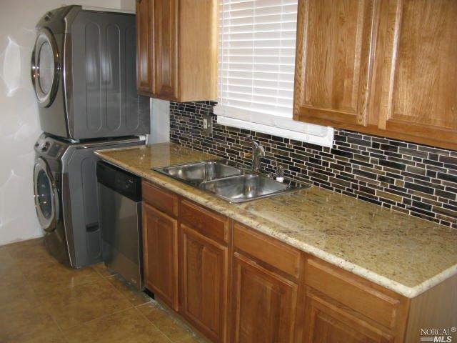 800 Gateway Dr, Vallejo, CA 94590 photo 6