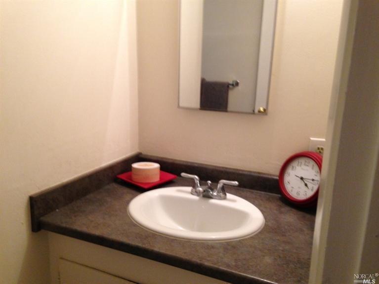 Undisclosed, Healdsburg, CA 95448 photo 18