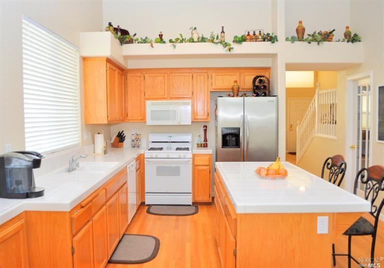 867 Kells Cir, Vacaville, CA 95688 photo 5