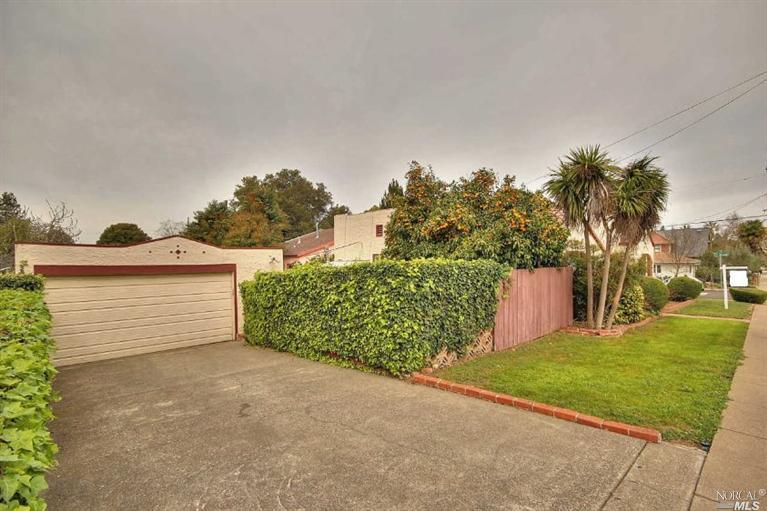 700 I St, Petaluma, CA 94952 photo 2