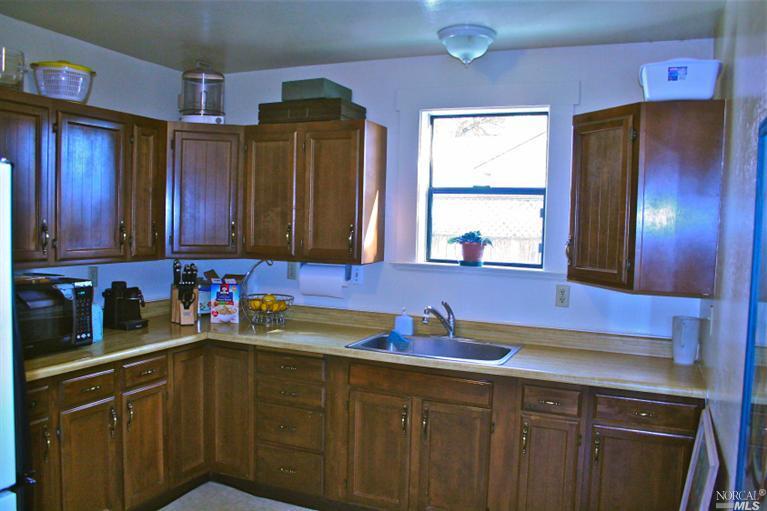 18067 Comstock Ave, Sonoma, CA 95476 photo 3