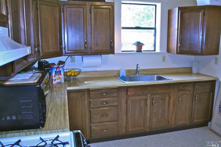 18067 Comstock Ave, Sonoma, CA 95476 photo 4