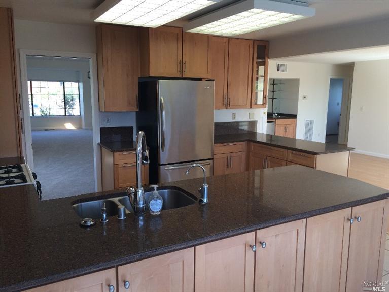 110 Kim Ct, Vallejo, CA 94591 photo 5