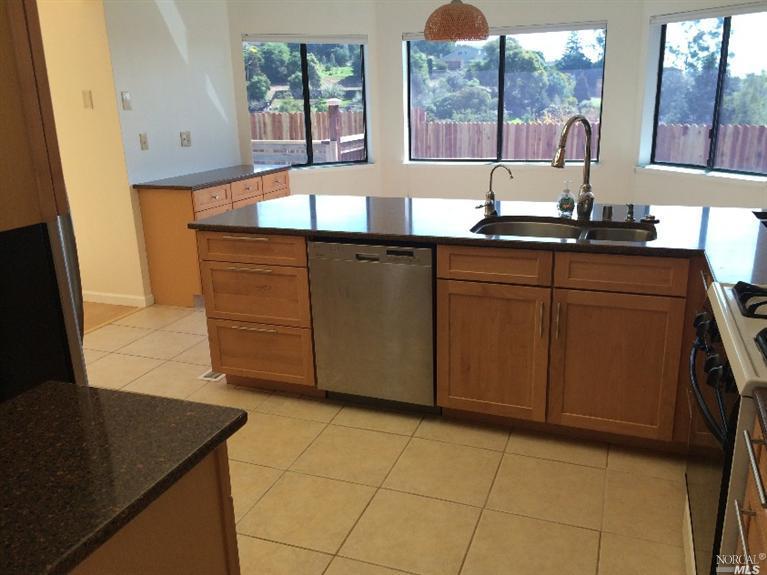 110 Kim Ct, Vallejo, CA 94591 photo 6