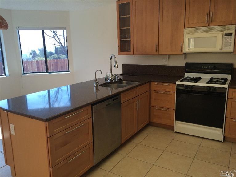 110 Kim Ct, Vallejo, CA 94591 photo 4
