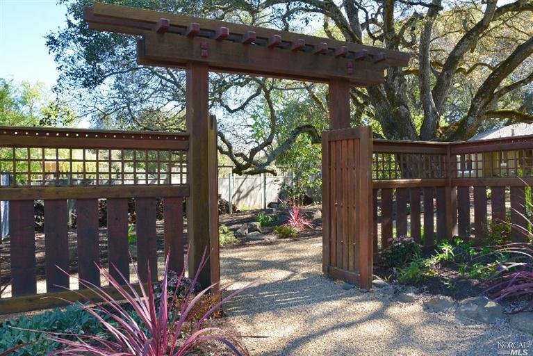 19249 Spring Dr, Sonoma, CA 95476 photo 4