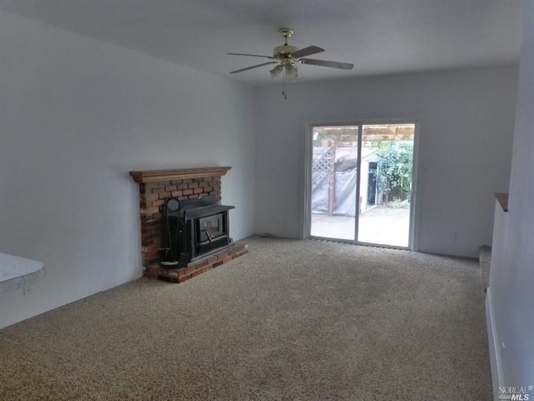 3241 Macfadden St, Napa, CA 94558 photo 2