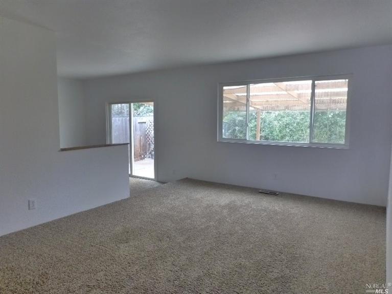 3241 Macfadden St, Napa, CA 94558 photo 6