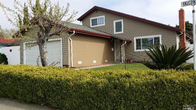 804 Falcon Dr, Vallejo, CA 94589 photo 1