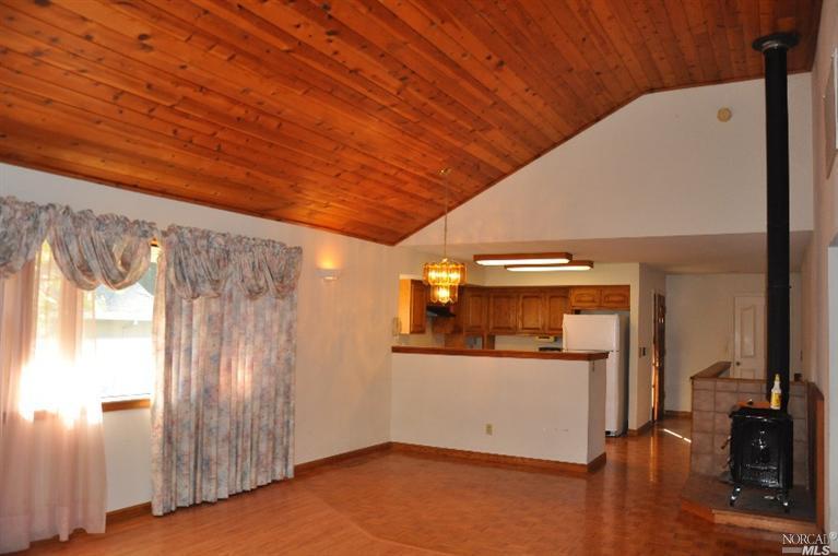 26771 Hawk Rd, Willits, CA 95490 photo 3
