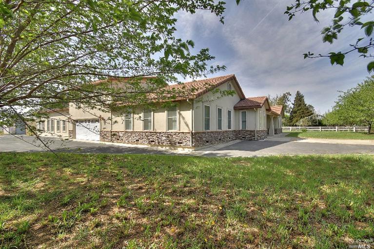 4339 Solano Rd, Fairfield, CA 94533 photo 2
