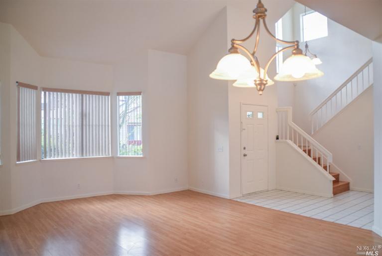 136 Bayside Ter, Vallejo, CA 94591 photo 2