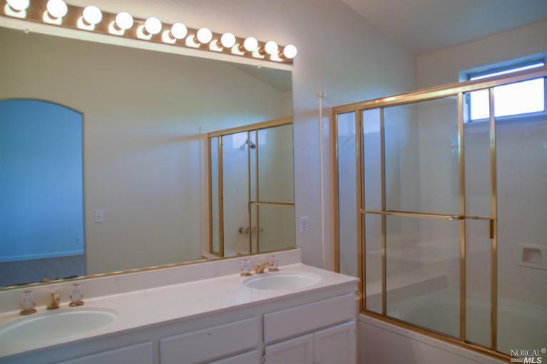 136 Bayside Ter, Vallejo, CA 94591 photo 11