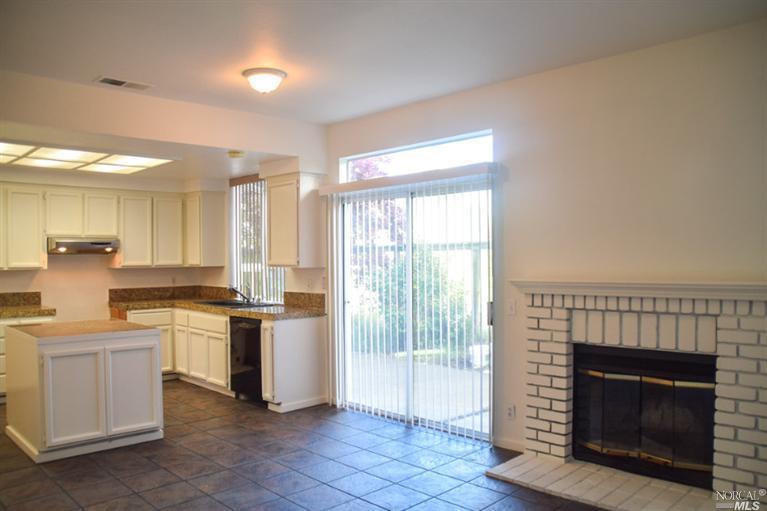 136 Bayside Ter, Vallejo, CA 94591 photo 6