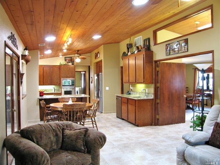 2 Kings Ln, Fairfield, CA 94534 photo 4