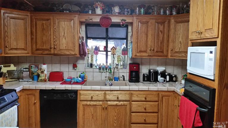 24620 Sherwood Rd, Willits, CA 95490 photo 8
