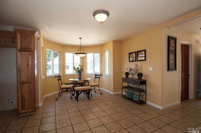 3315 Old River Rd, Ukiah, CA 95482 photo 10