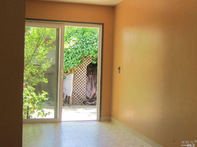 127 Mill Creek Dr, Willits, CA 95490 photo 8
