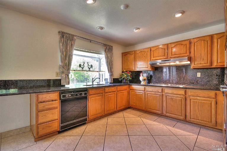 2230 Silver Fox Cir, Fairfield, CA 94534 photo 12