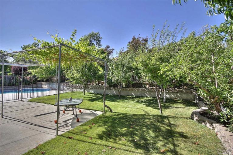 2230 Silver Fox Cir, Fairfield, CA 94534 photo 32