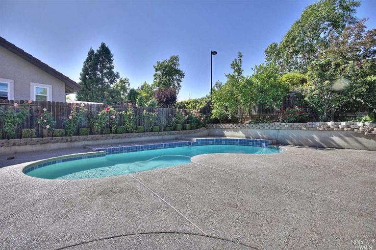 2230 Silver Fox Cir, Fairfield, CA 94534 photo 3