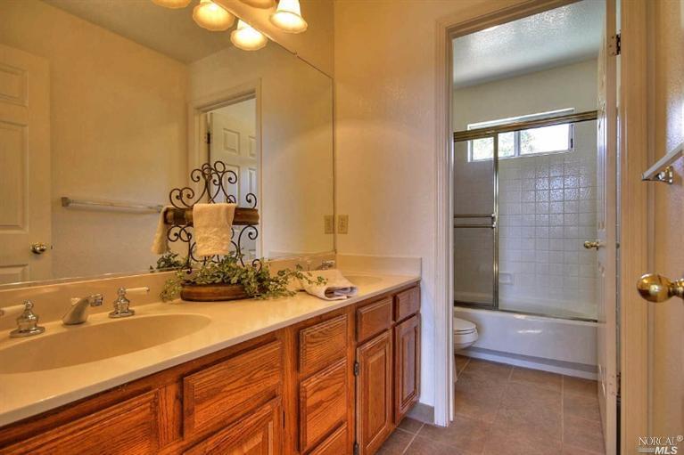 2230 Silver Fox Cir, Fairfield, CA 94534 photo 25