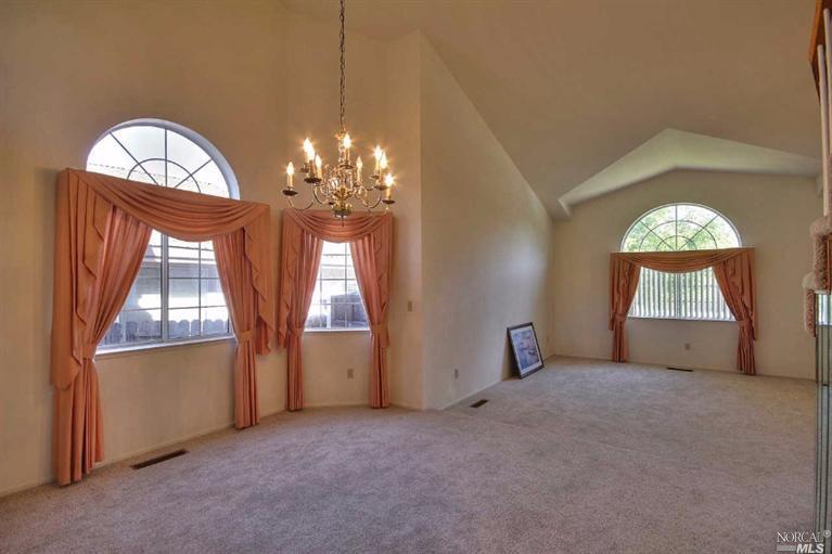 2230 Silver Fox Cir, Fairfield, CA 94534 photo 9