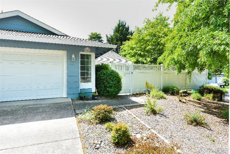 9641 Berkshire Way, Windsor, CA 95492 photo 1