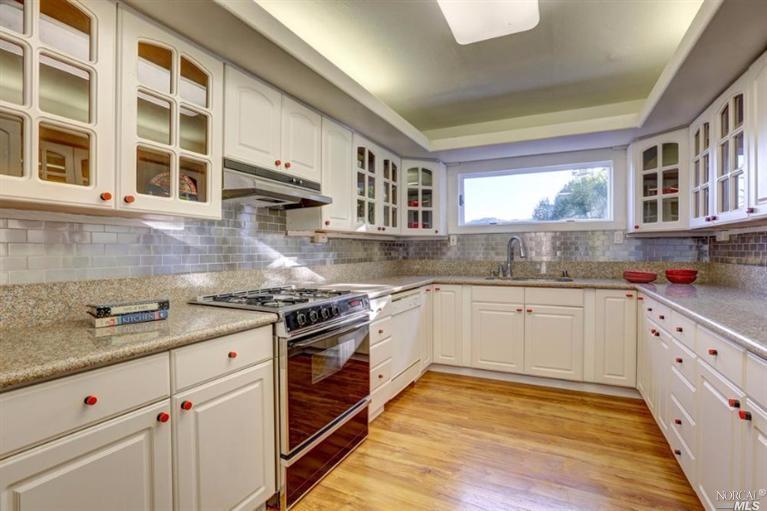 111 Gregory Dr, Fairfax, CA 94930 photo 8