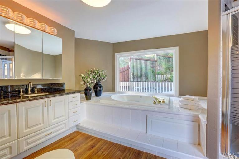 111 Gregory Dr, Fairfax, CA 94930 photo 10