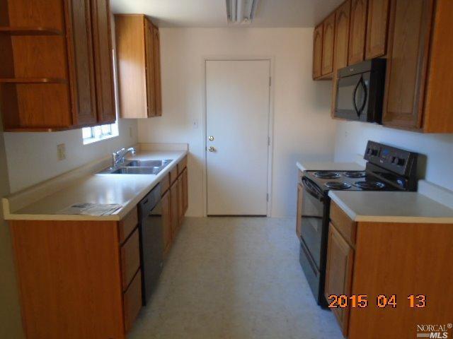 254 E Pacific Ave, Fairfield, CA 94533 photo 6