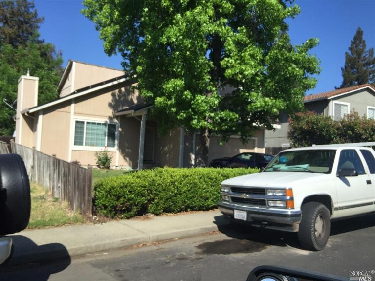 656 Duncan Dr, Vacaville, CA 95687 photo 1