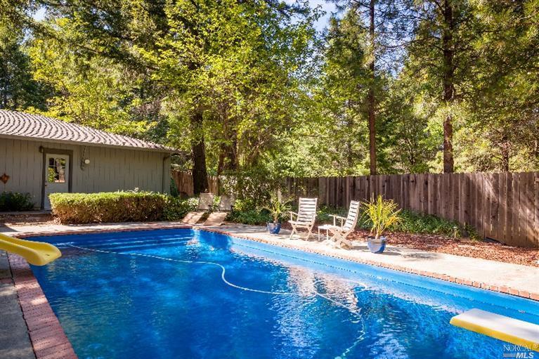 4000 Chinquapin Dr, Willits, CA 95490 photo 16
