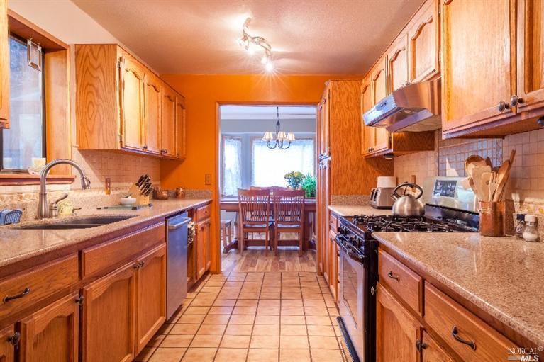 4000 Chinquapin Dr, Willits, CA 95490 photo 19