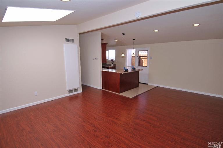 1600 Mini Dr, Vallejo, CA 94589 photo 2
