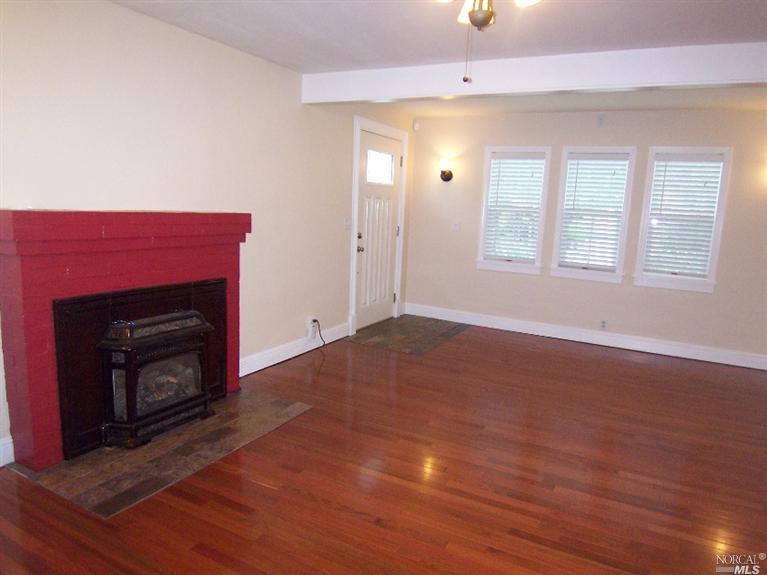 834 Cypress Ave, Ukiah, CA 95482 photo 4