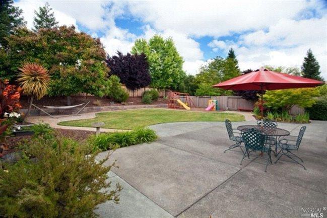 1457 Golf Course Dr, Windsor, CA 95492 photo 2