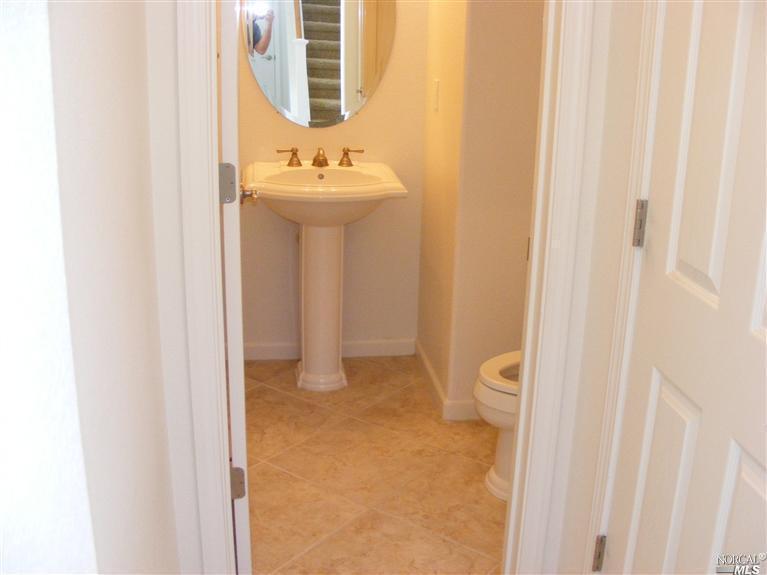 400 Klein Ave, Vallejo, CA 94592 photo 9