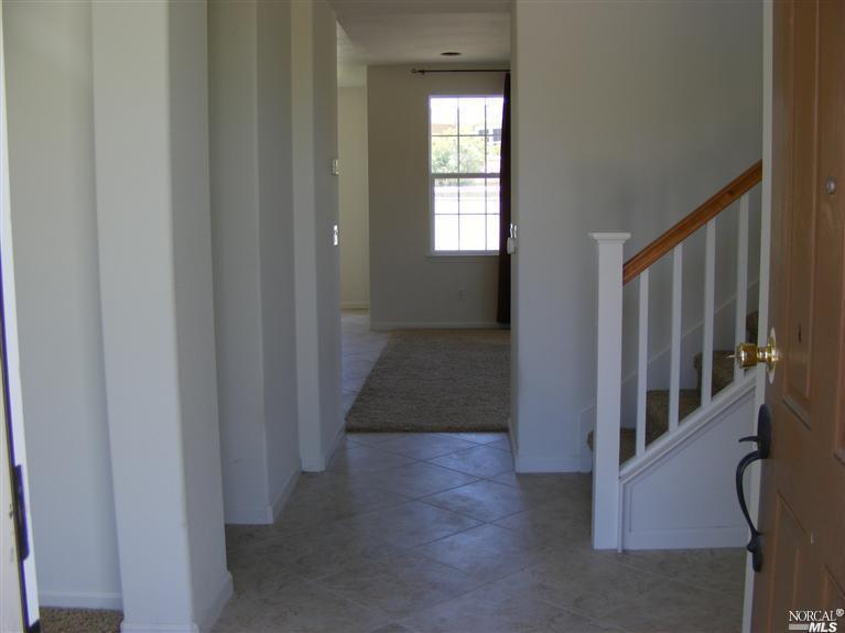 400 Klein Ave, Vallejo, CA 94592 photo 4