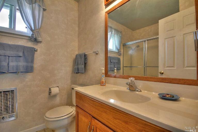 1005 Samuel Dr, Petaluma, CA 94952 photo 17