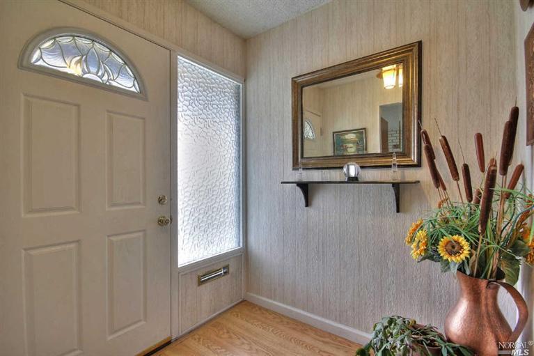 1005 Samuel Dr, Petaluma, CA 94952 photo 3