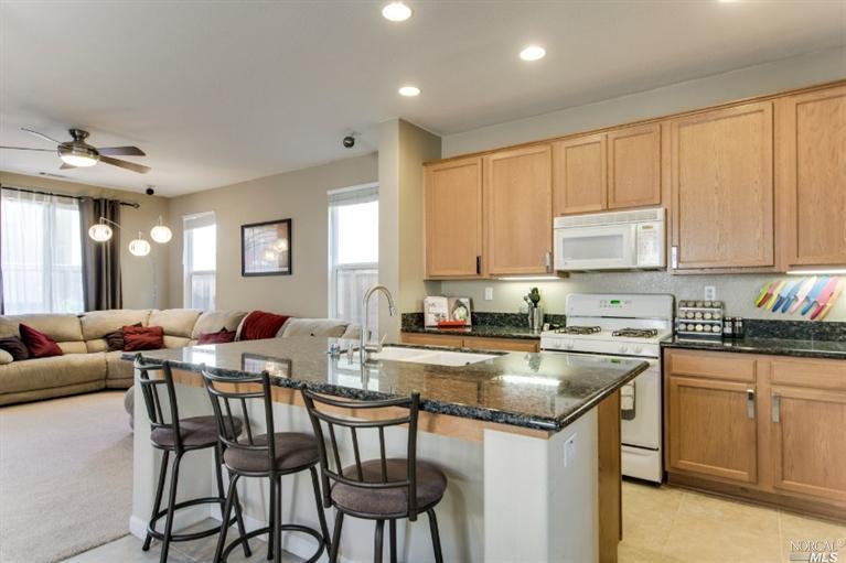 2384 Hanson Dr, Fairfield, CA 94533 photo 3