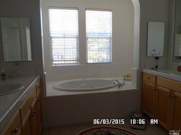 4096 Summer Gate Ave, Vallejo, CA 94591 photo 13