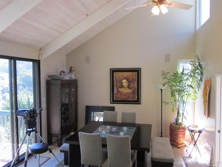 327 Carrera Dr, Mill Valley, CA 94941 photo 3