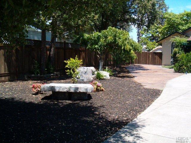 430 Cynthia Ct, Windsor, CA 95492 photo 2