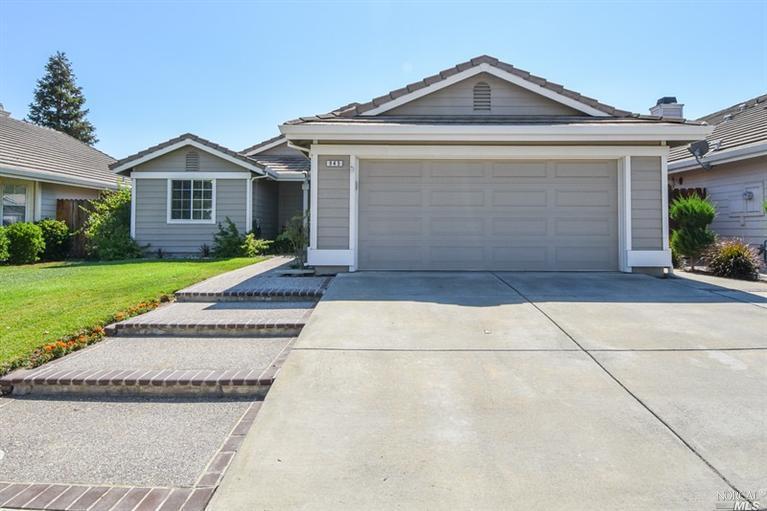 945 Windmill Dr, Dixon, CA 95620 photo 1