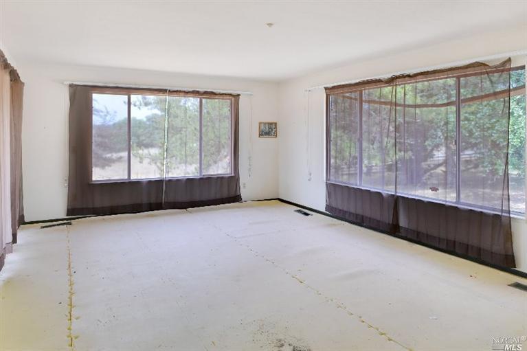 7129 Windsor Rd, Windsor, CA 95492 photo 9