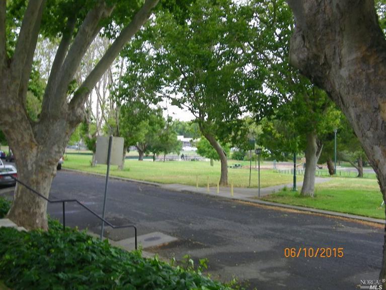 77 Rodgers St, Vallejo, CA 94590 photo 3