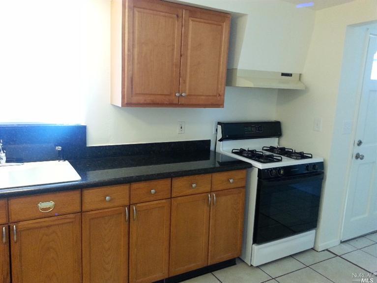 452 Diana Dr, Vallejo, CA 94589 photo 2