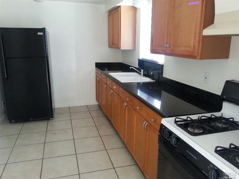 452 Diana Dr, Vallejo, CA 94589 photo 3